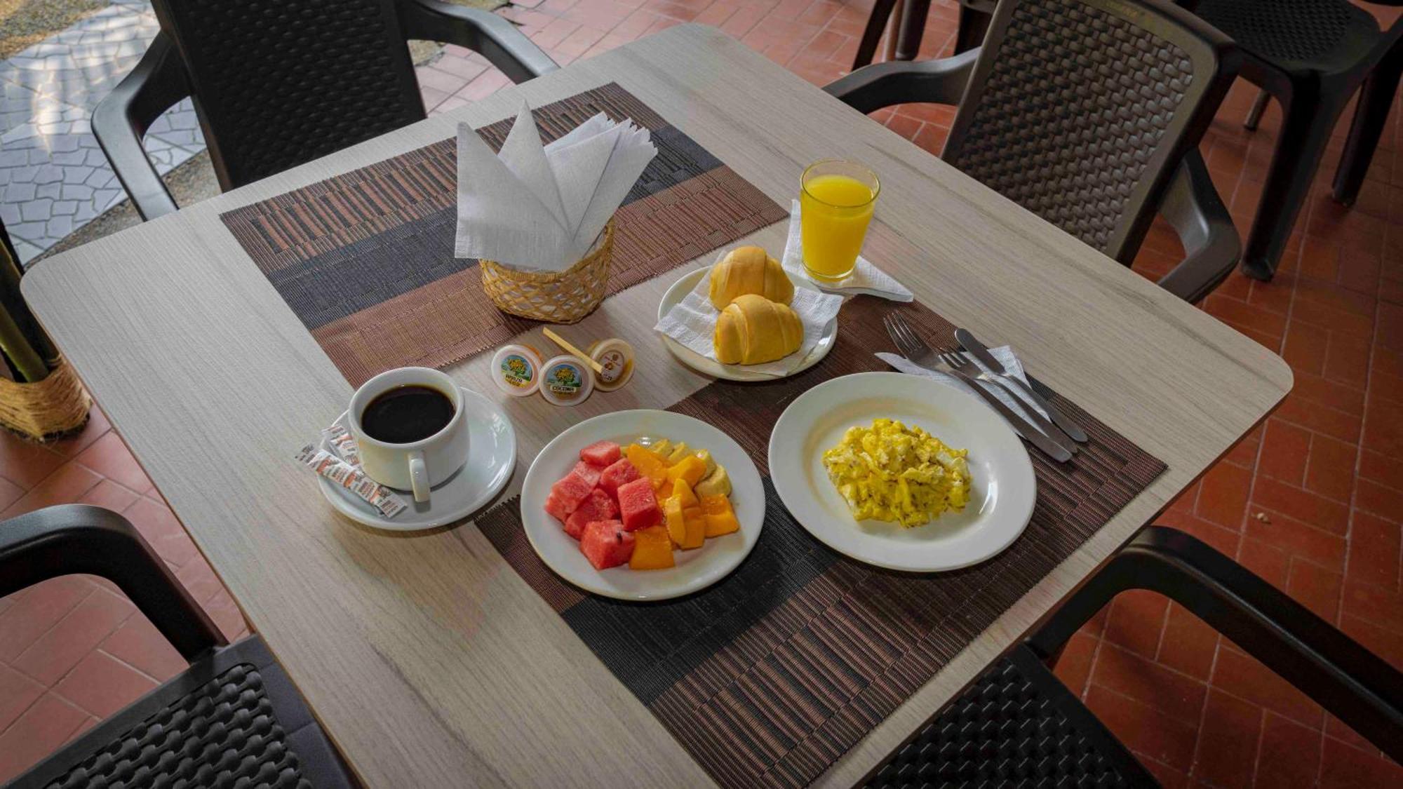 לטיסייה Zuruma Hotel מראה חיצוני תמונה